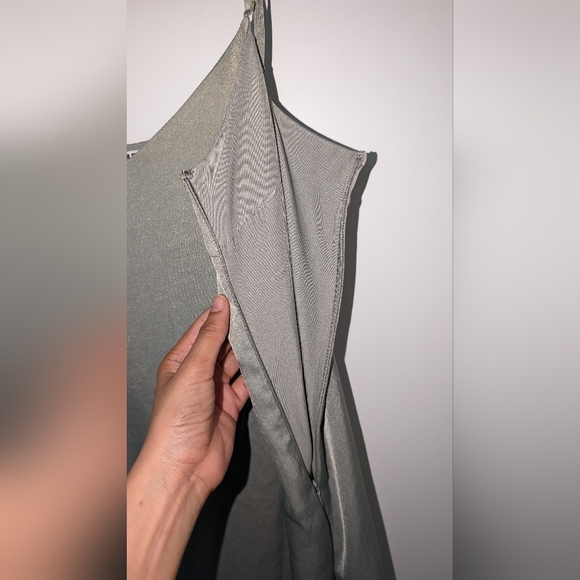 Uniqlo silk slip dress - Picture 2 of 7